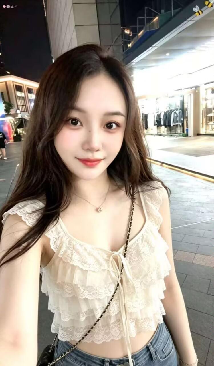 你生活中喜欢哪种类型的美女她