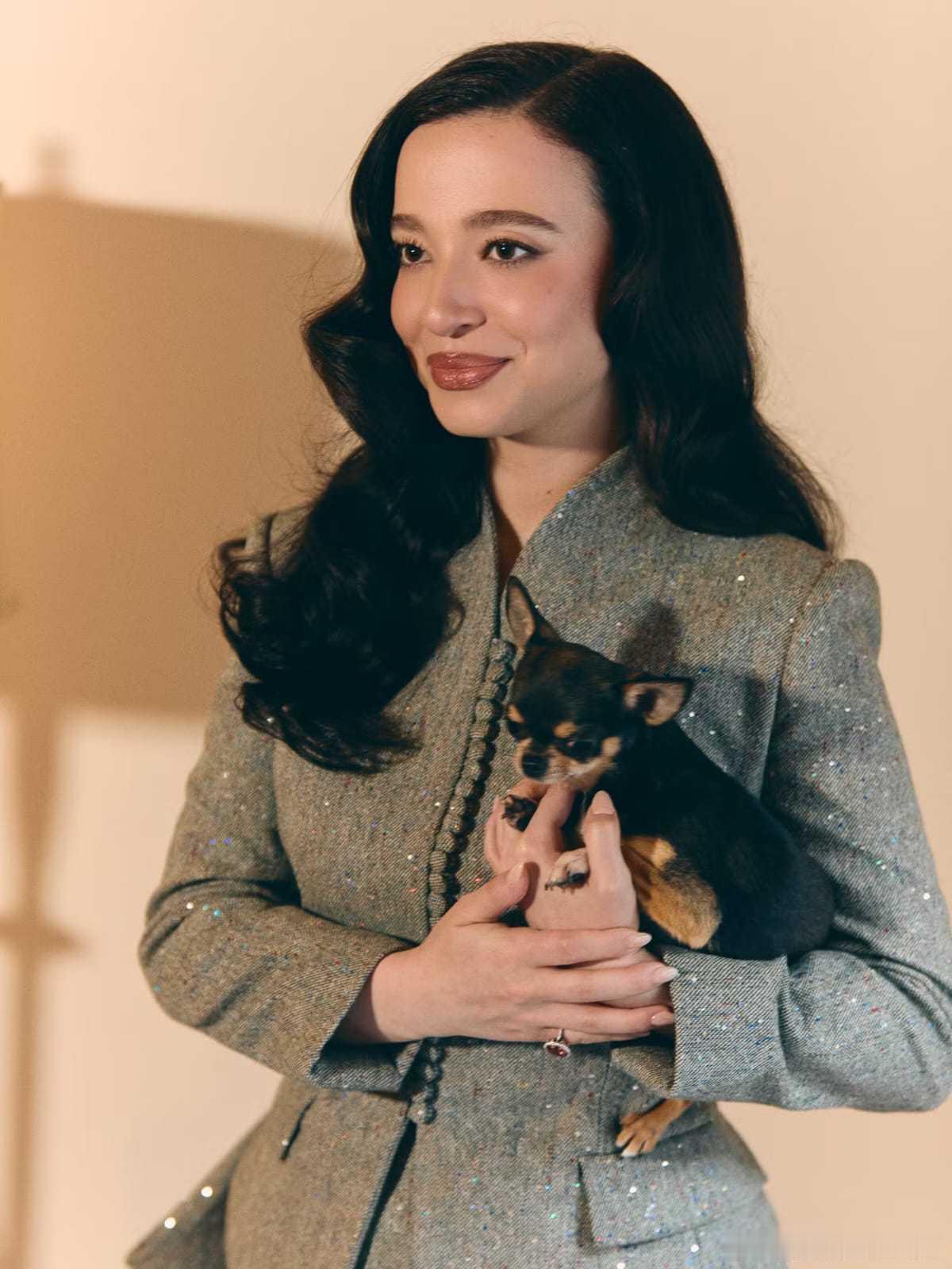 米奇·麦迪森为Harper's Bazaar拍摄的一组写真 
