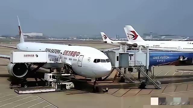 台湾欢呼，中国飞机来了！ 就在昨天（7月4日），中国官方报道了大陆的航空公司已经