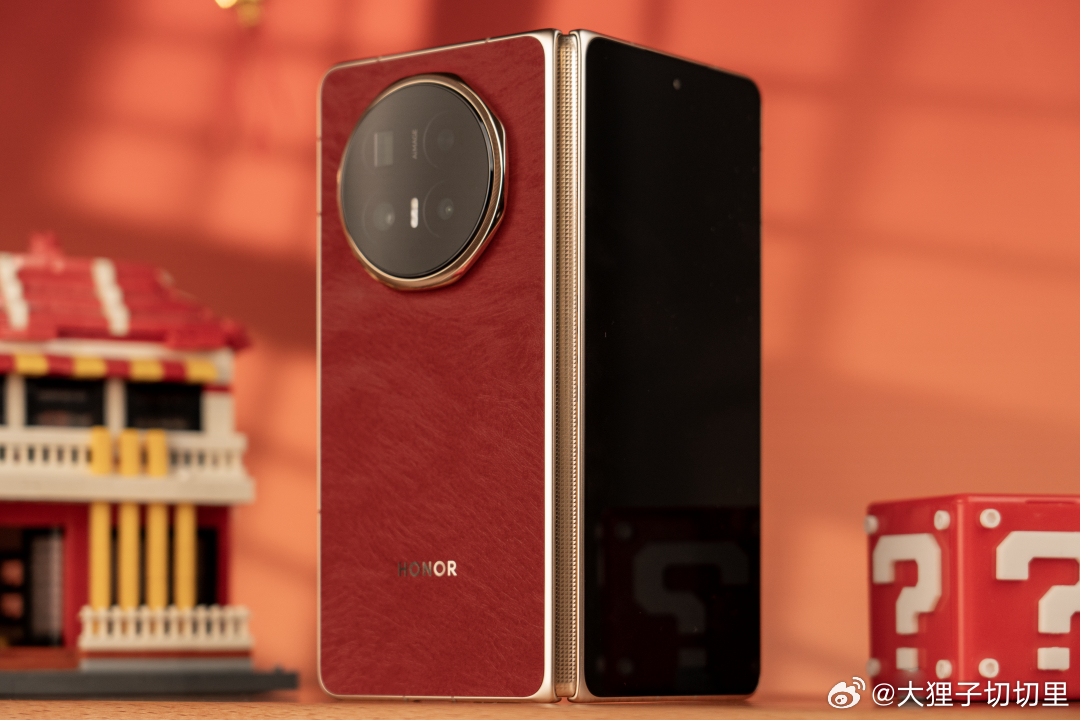 荣耀Magic V6今晚发布，大家带上存储来猜猜起售价格，第一个猜对的有小红包~