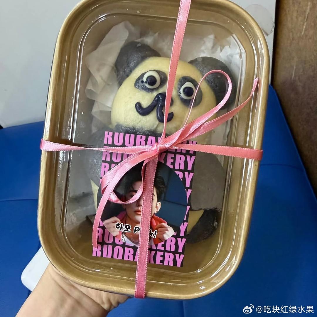 我的法。。。谁敢看a2b逆应援。。。 