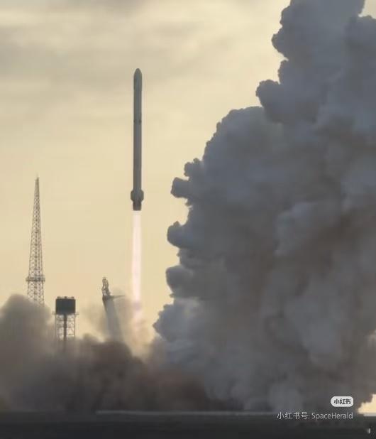 长征十二号甲火箭回收失败主任务成功，副任务失败，没关系，继续努力，肯定可以成功。