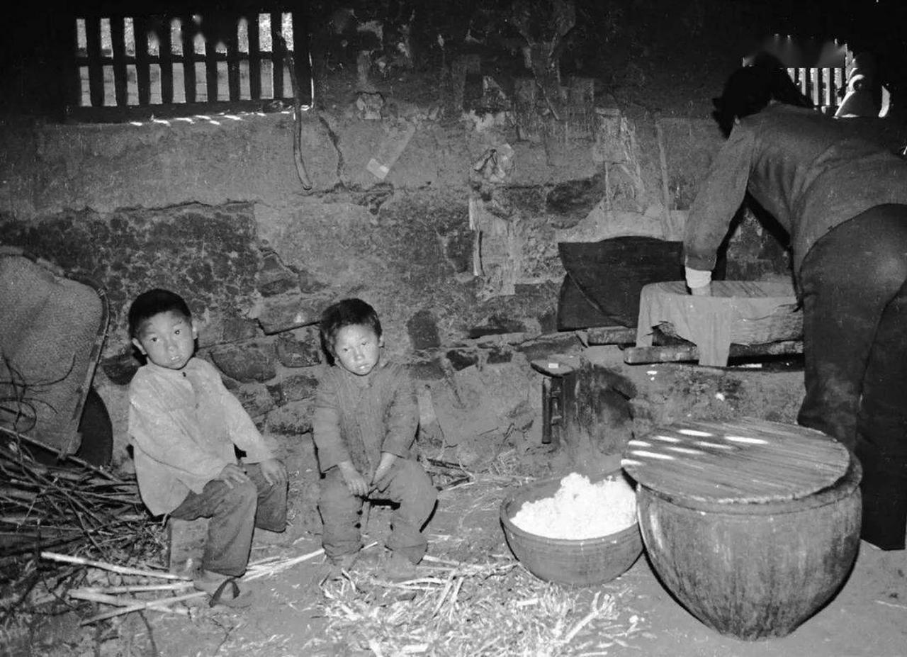 不从那样的环境走出来就不会深刻体验原来农村的苦

尽管70年代已经有了化肥、煤炭