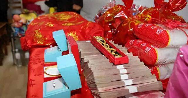 风向已变！2027年开始，彩礼、婚宴费、婚纱费或将迎来全新变局