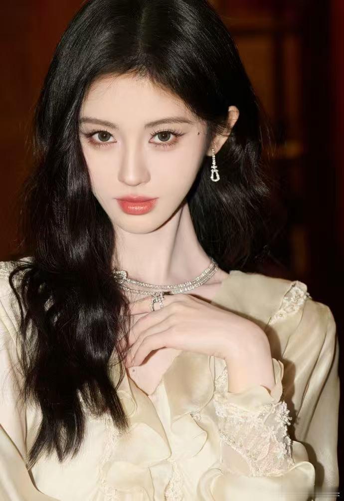 王一栩发了鞠婧祎新歌预告音色软软糯糯超治愈，画面质感也好好，我已经迫不及待等新歌