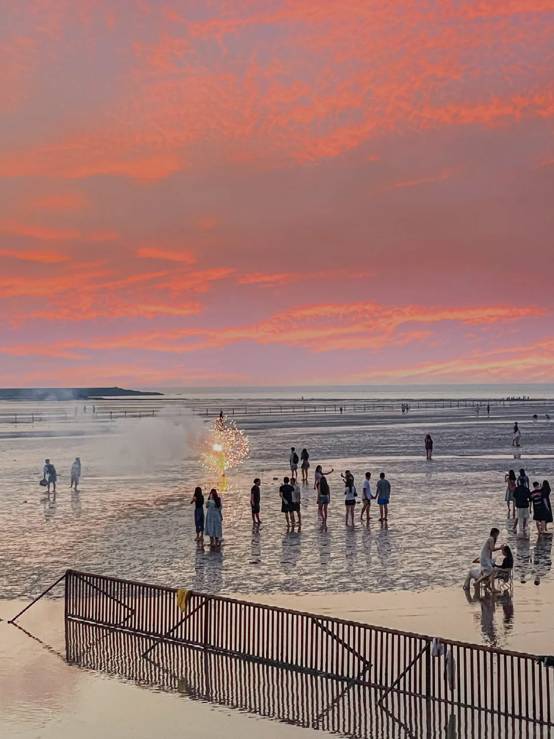 来这里合法下海👉🏻看日出🌅不翻铁丝网