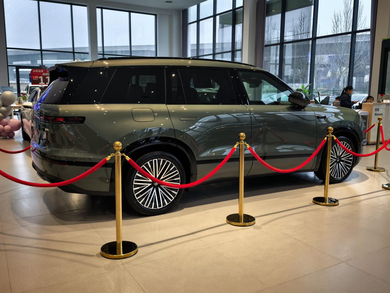 全球首款9系旗舰车型，5.2米大6座，增程动力匹配激光雷达，不知道最终是一个什么