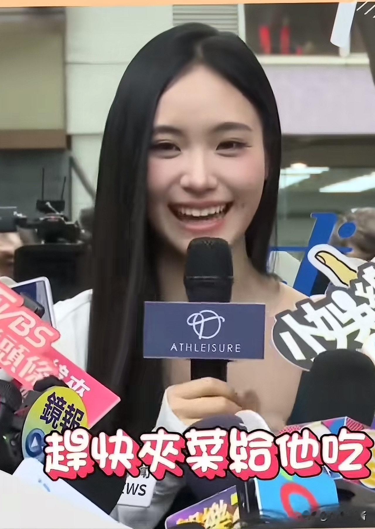 小s，又被网友猜中了。

大s去世9个月，s一家终于走出来了，二女儿Lily在采