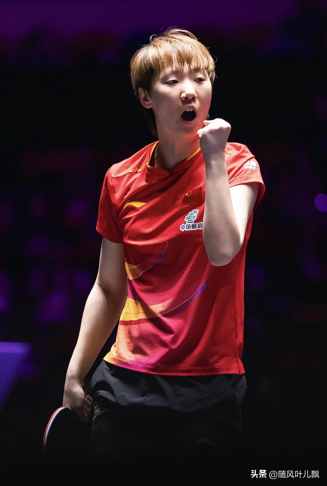恭喜曼昱4：2晋级决赛。

澳门冠军赛第一场女单半决赛，曼昱与同同鏖战接近一个小