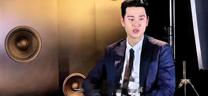 周兴哲被淘汰后接受采访，说了一句：“从惊讶到接受，我只花了五秒。”

我跟你说，