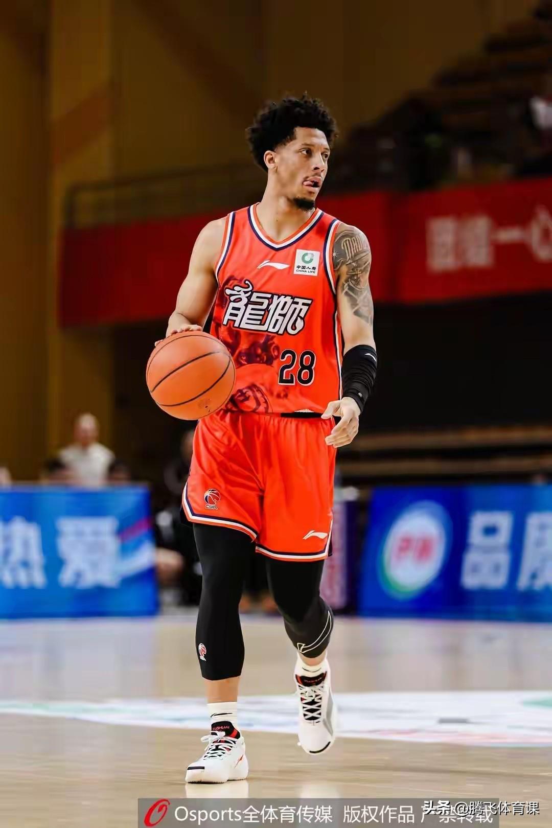 广州龙狮队赚得盆满钵满！

据资深媒体人赵探长透露，上赛季徐昕的最佳拍档威金顿正