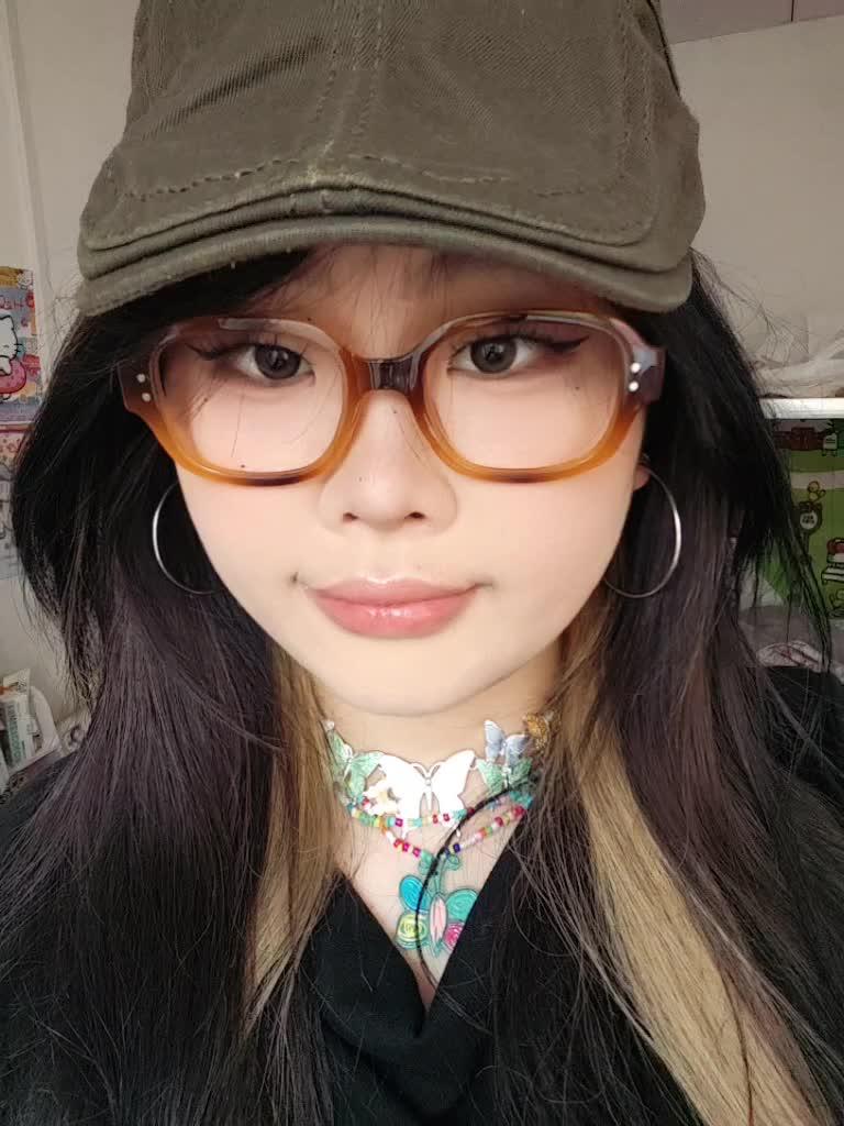 春天是她最爱的季节~