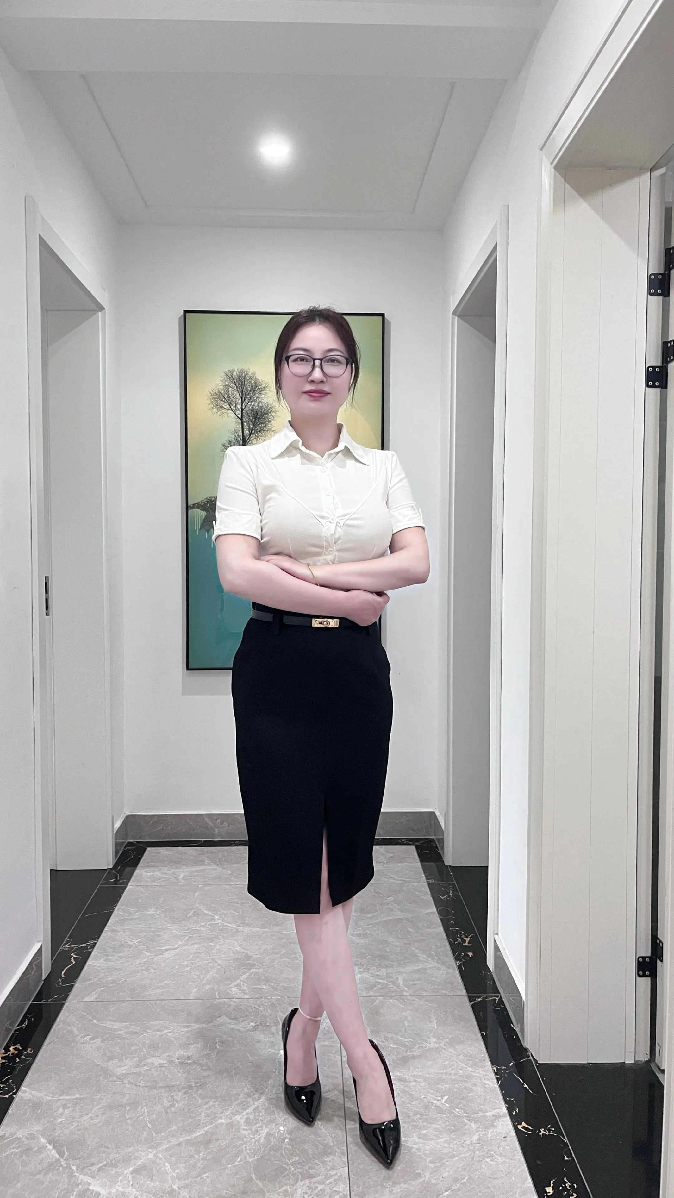 少和人缘好的人来往，因为人缘好和人品好是两回事！