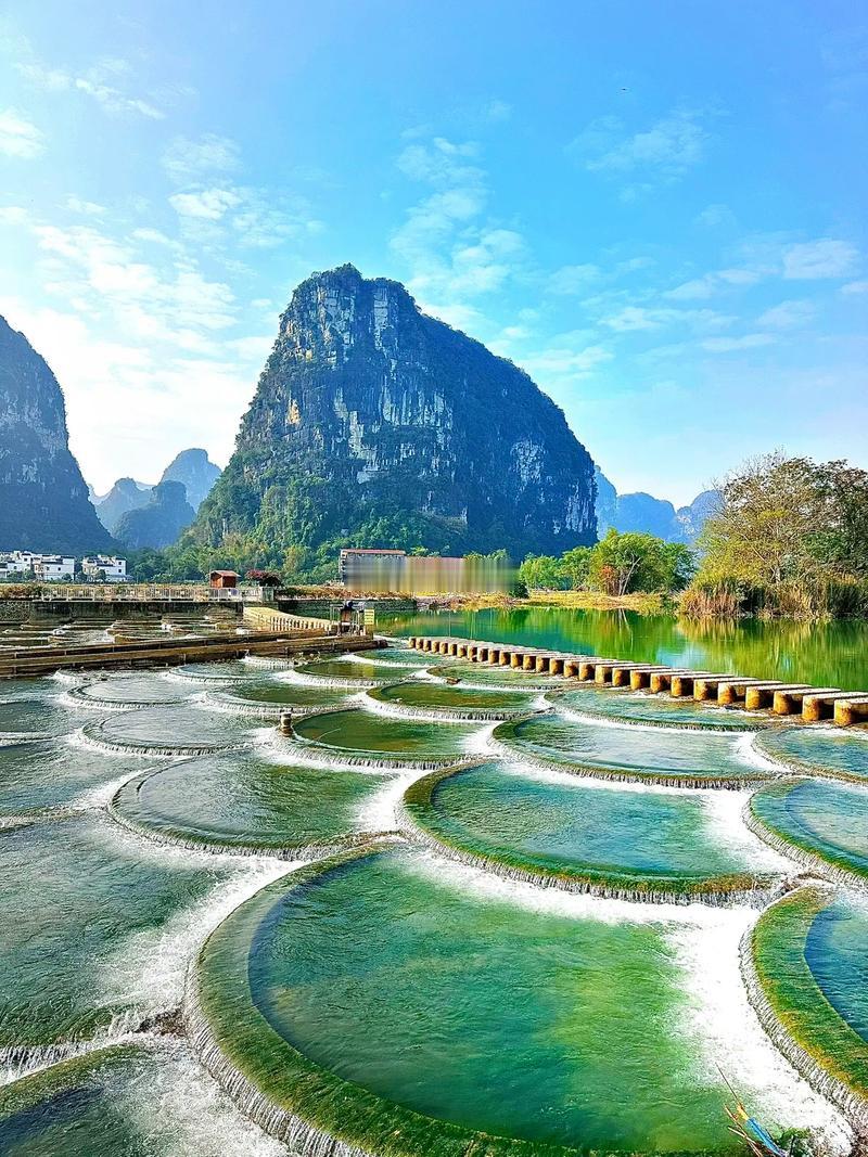 崇左地震 原本计划暑假去崇左旅游，非常美的地方。后来因工作原因去的厦门，避开了暴