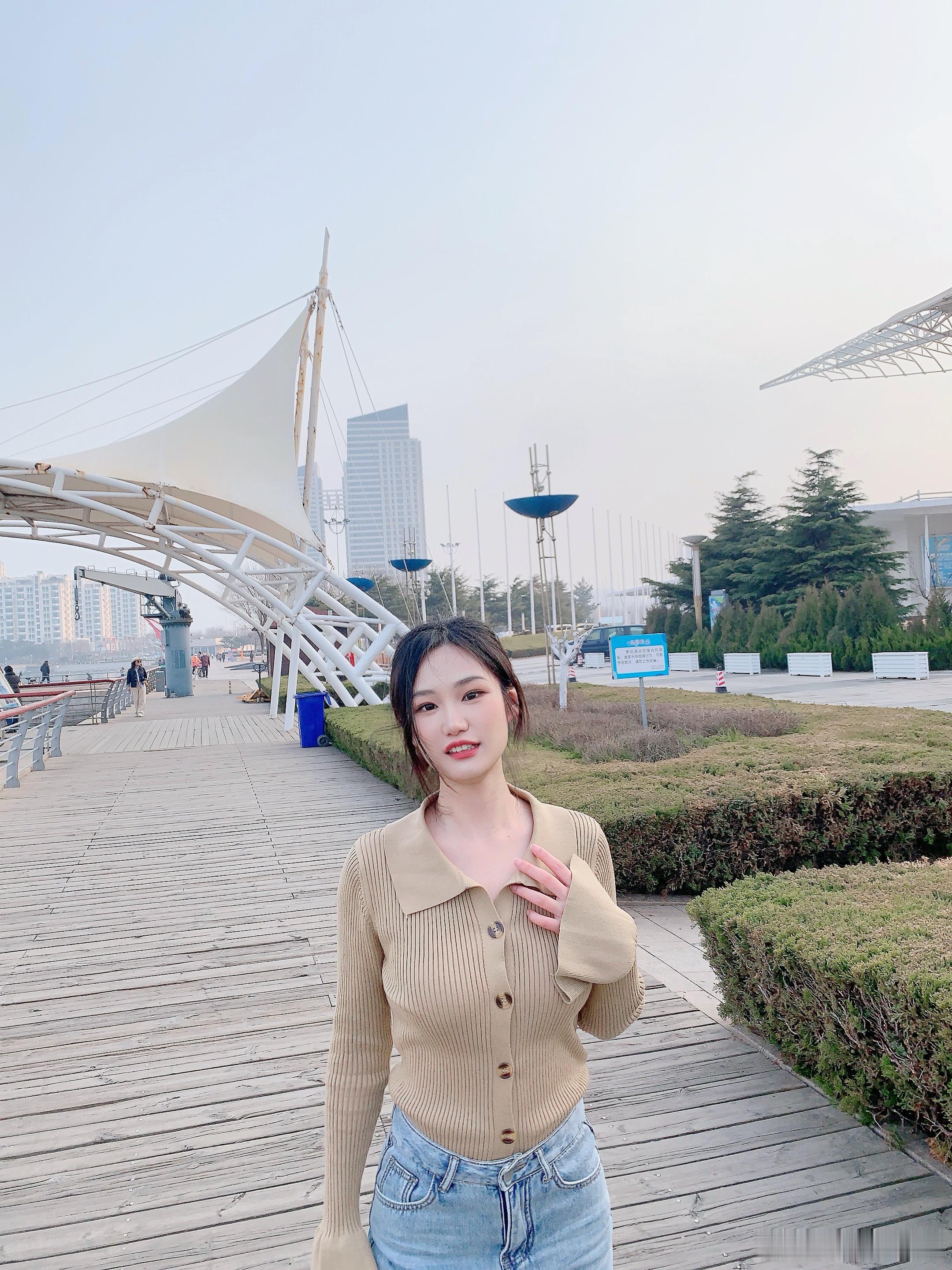 宝宝们如果给我发消息我老没回复，可以评论里说下，或者wx拍拍我，信息多容易漏掉看