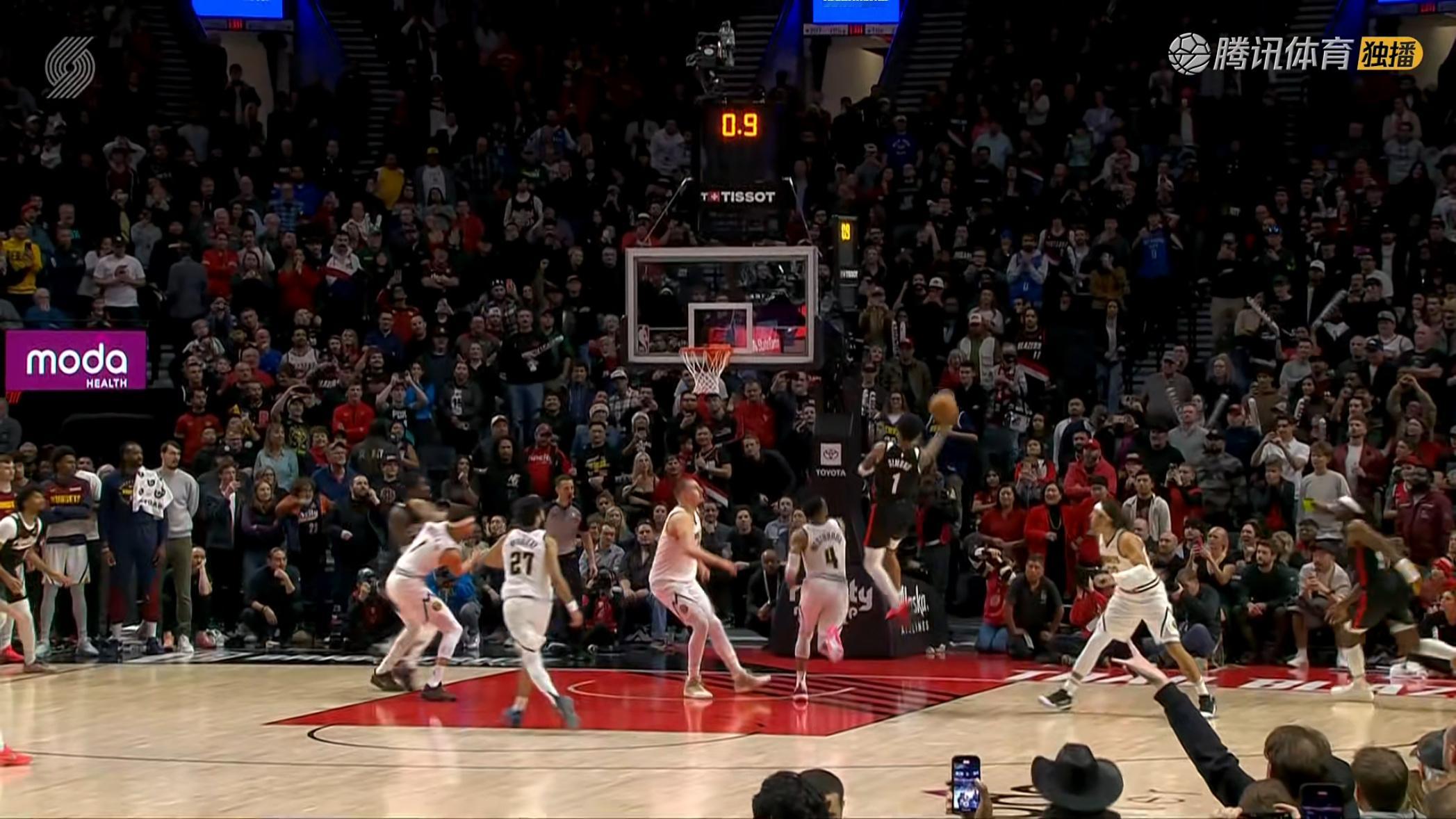 今天NBA真的太多素材了[并不简单]哈哈哈哈哈哈，这一“题”留给你们发挥题干：掘
