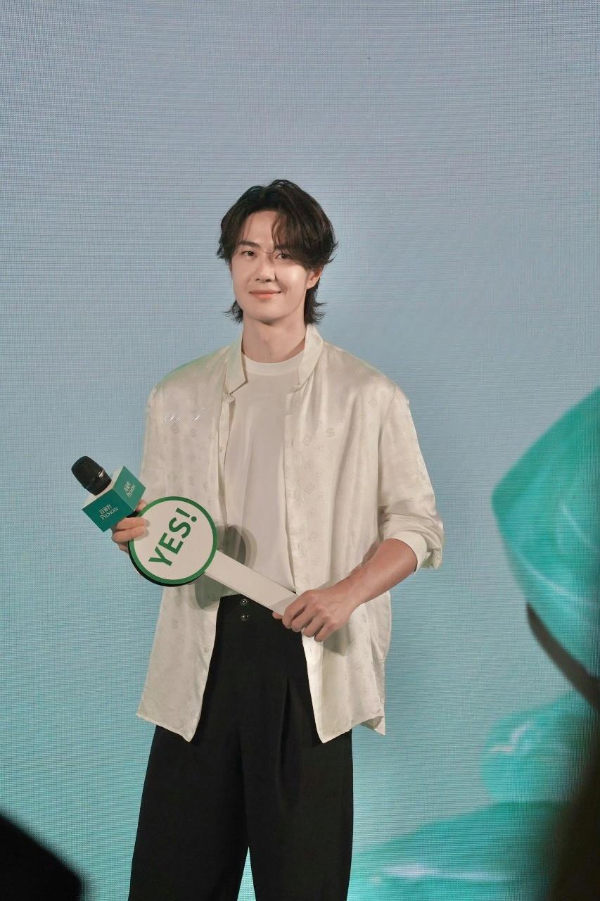 王一博见面会生图状态王一博见面会路透生图！ ​​​王一博见面会路透生图🈶 ​​