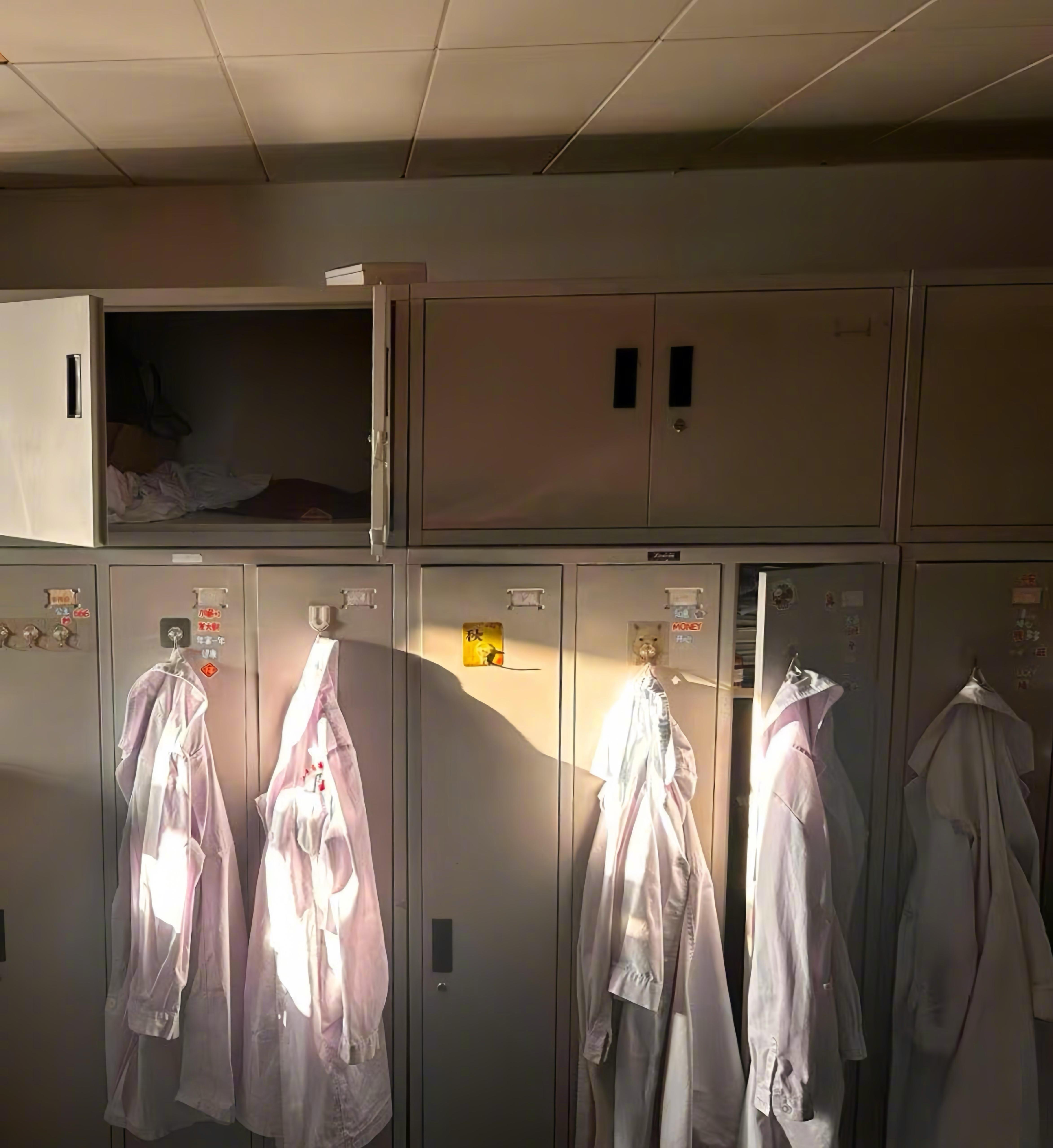 #规培生称要轮流唱歌跳舞向导师敬酒#【坠江风波中的医学专硕规培生：高强度之下如何