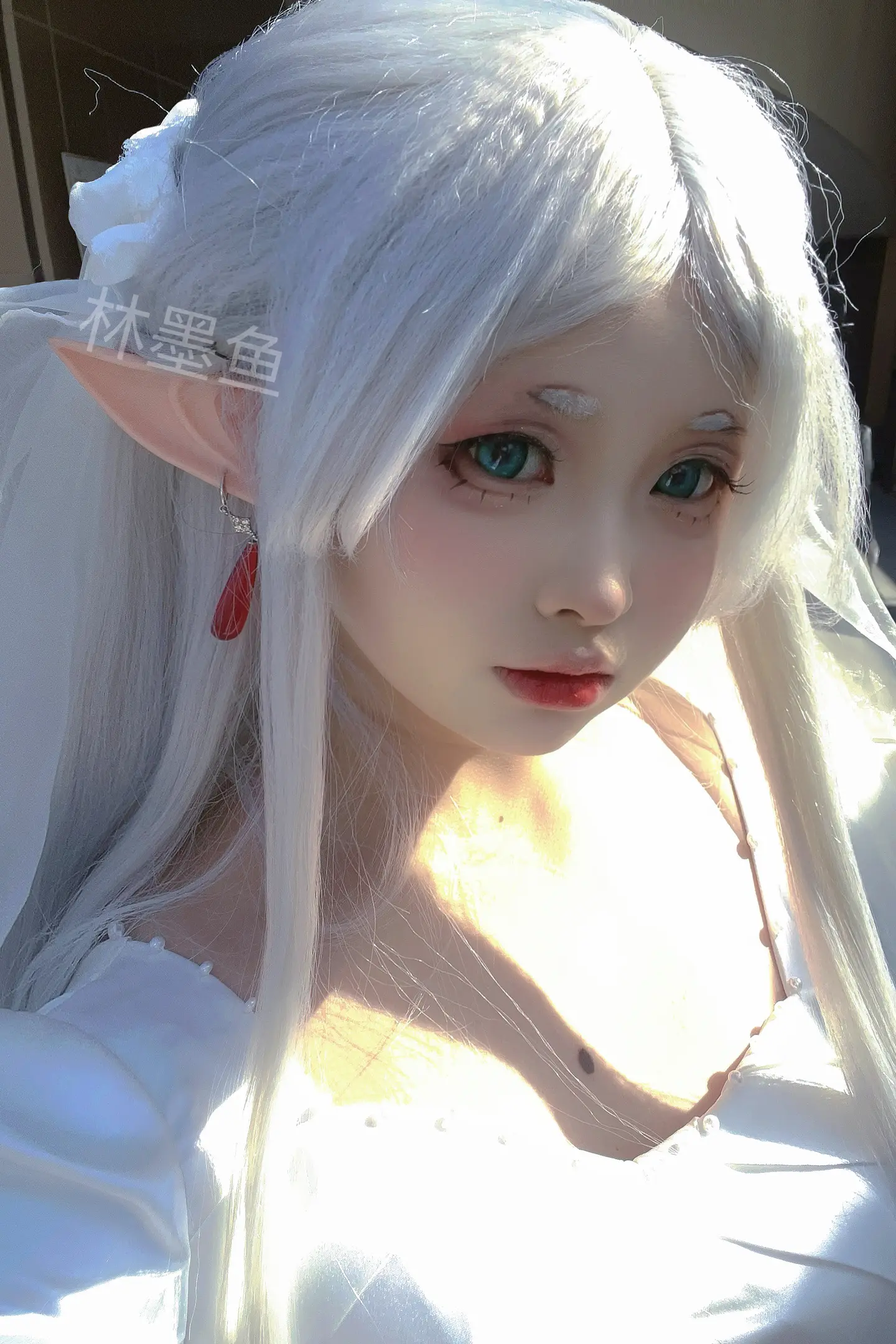 辛美尔，你一定知道该怎么做的。 虽然是婚纱，但是是不可触及的美梦……