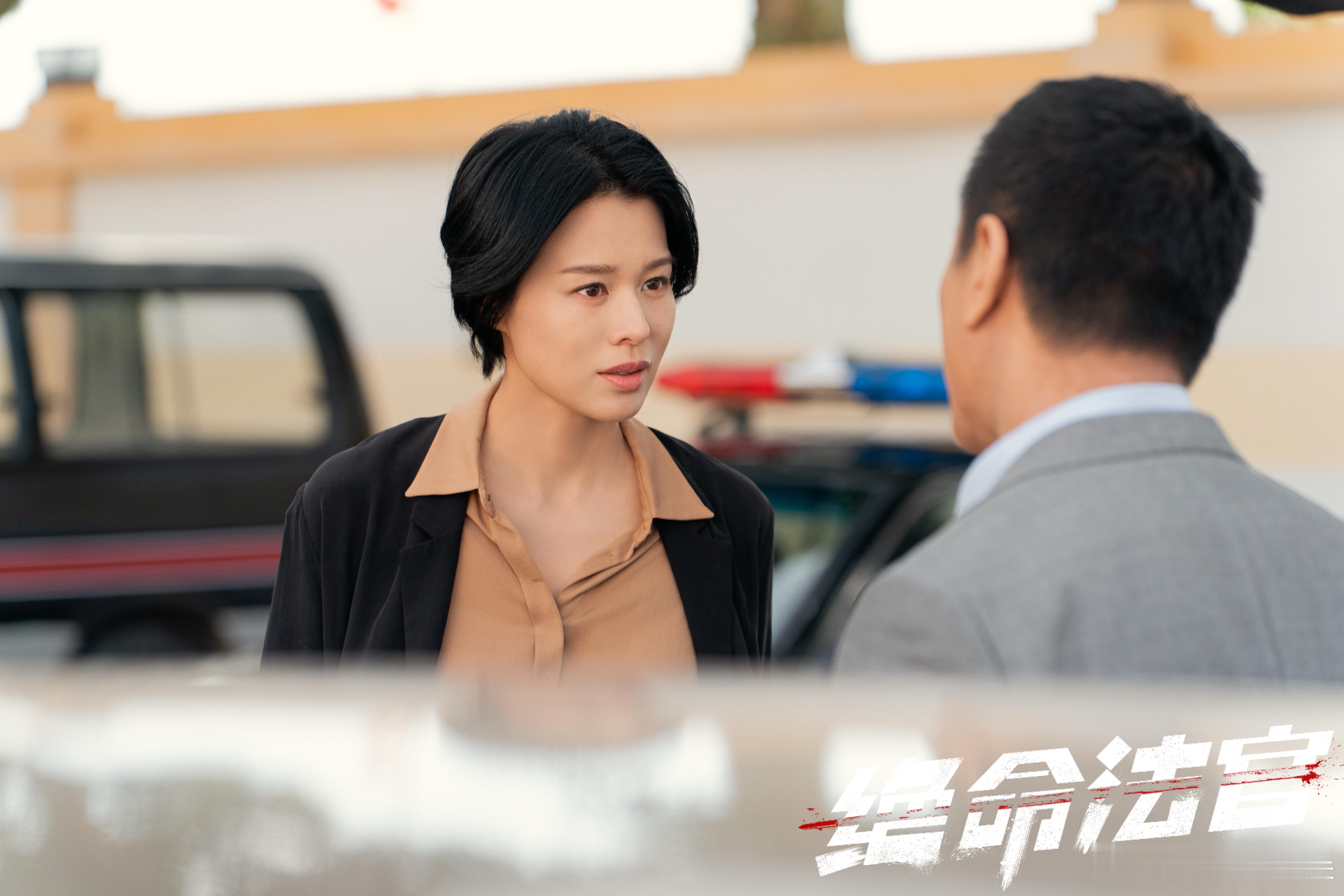 胡杏儿演生气不像演的 胡杏儿演生气太有水平！唐萱被冤枉，她的愤怒逐步加深，直至爆