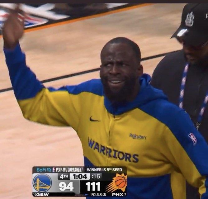 NBA 这是追梦格林在勇士的最后一个表情包吗？库里格林科尔拥抱nba附加赛