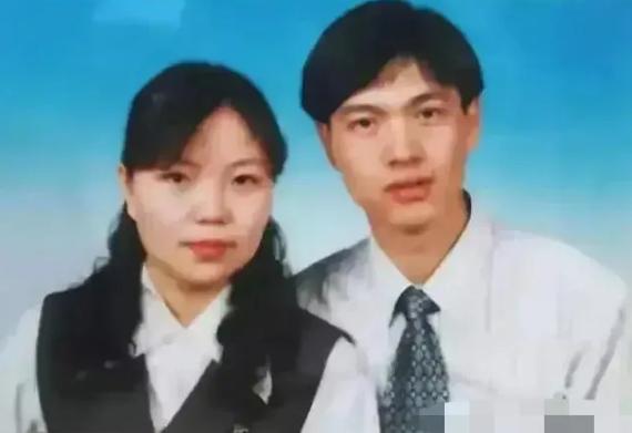 1998年，河北一女子嫁给一中学教师，刚生下孩子，丈夫说：“媳妇，你能供我去读硕