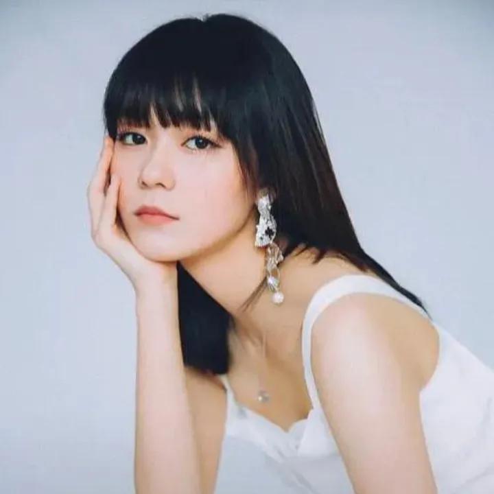 金鸡奖提名魔幻一幕：段奥娟无公映作品，竟挤掉老戏骨？
 距离9月26日第38届金