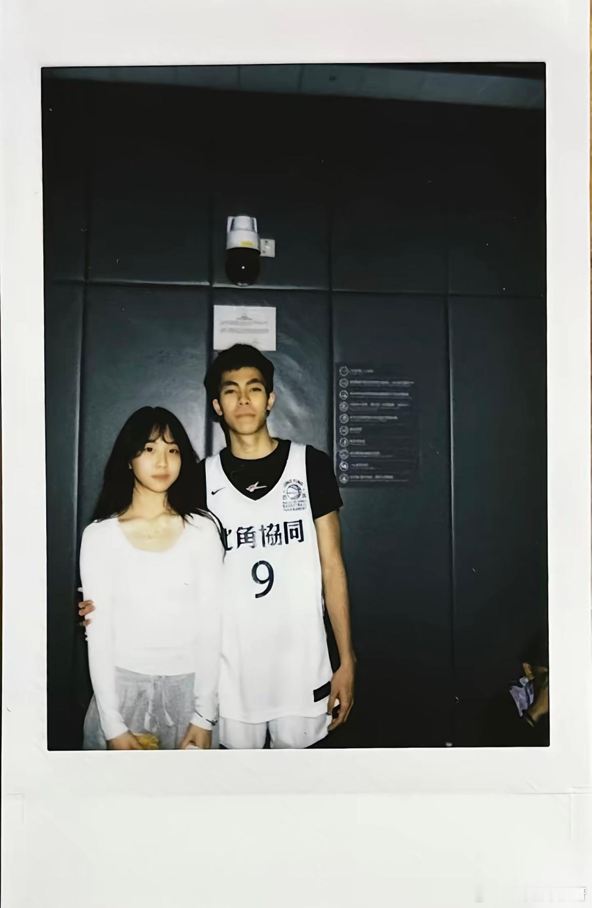 约定好放学一起回家 