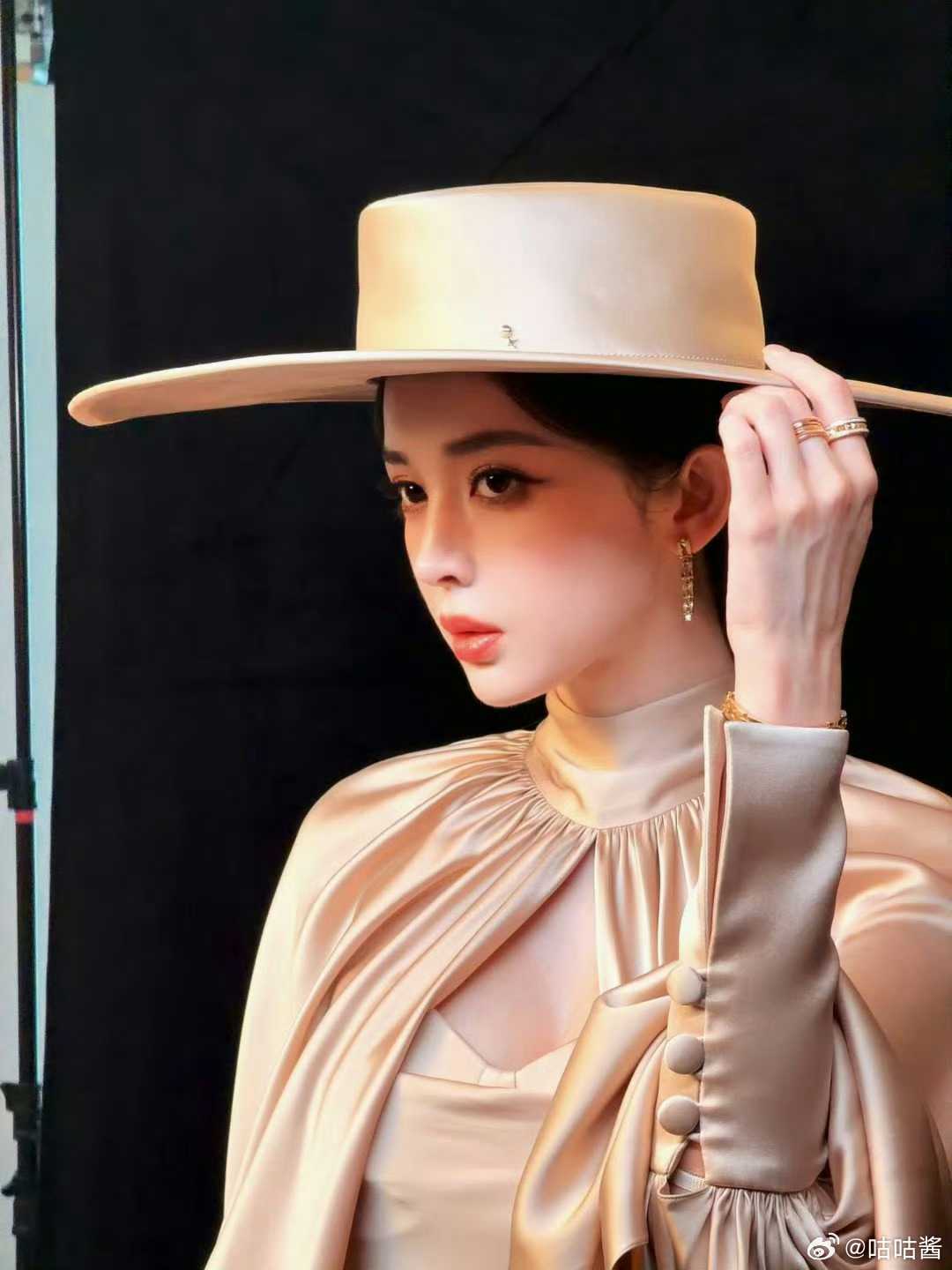 娜扎一出手就是神图娜扎又有神图了 这是开了美神外挂吧 