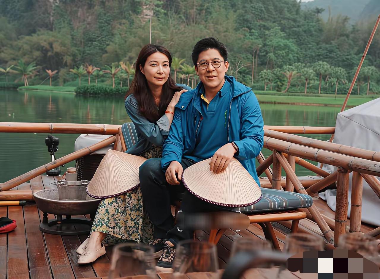 别再说郭晶晶高嫁霍家了！她的地位，根本不需要用豪门来证明

霍启刚携全家广西游！