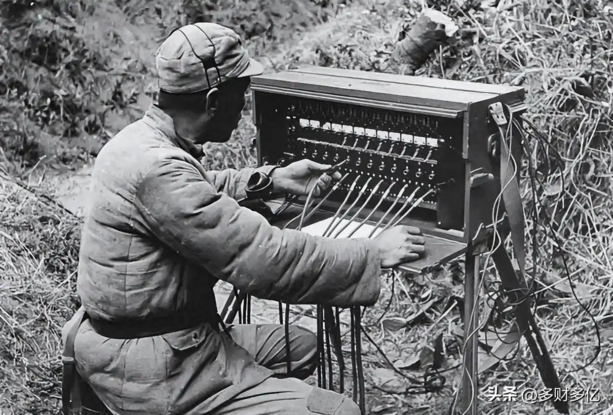 1979年，越军用流畅中国话伪装成我军电台下令：将炮弹打近200米！通讯兵手指悬