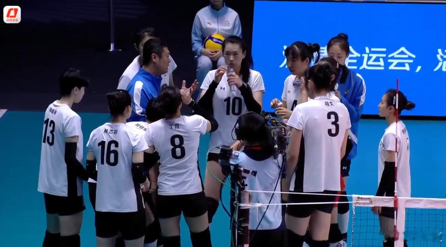 第一局：江苏队25-14辽宁队 第一局我辽成功完成任务，得分达到两位数