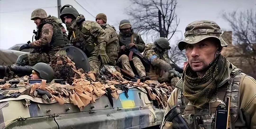 俄罗斯新任防长别洛乌索夫不愧是经济学家。他最近推出一个策略，如果俄军在战场上抓获