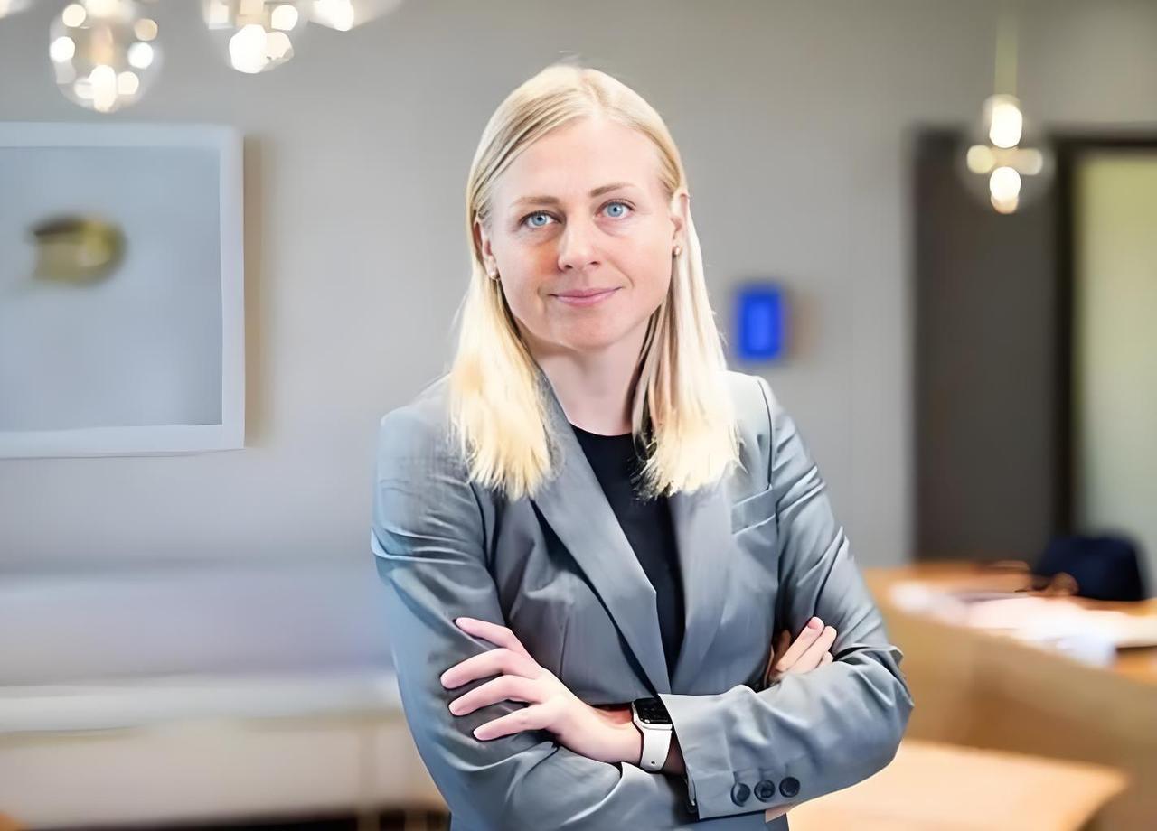 芬兰明确表示撑不下去了，无法提供任何援助了。

21日，芬兰外长瓦尔托宁在接受媒