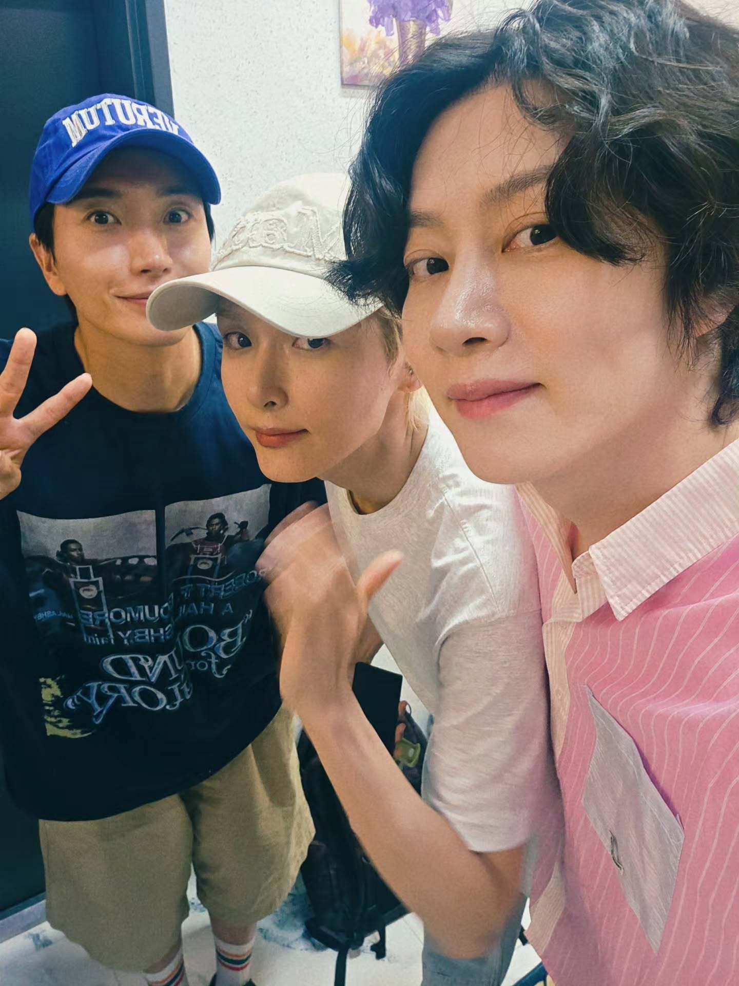 “CB百蓝_。260724金希澈 IG更新：83z & 灵九 