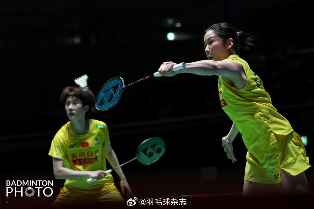 “凡贤”晋级世锦赛女双16强世锦赛女双次轮：贾一凡/张殊贤 21-13、21-1