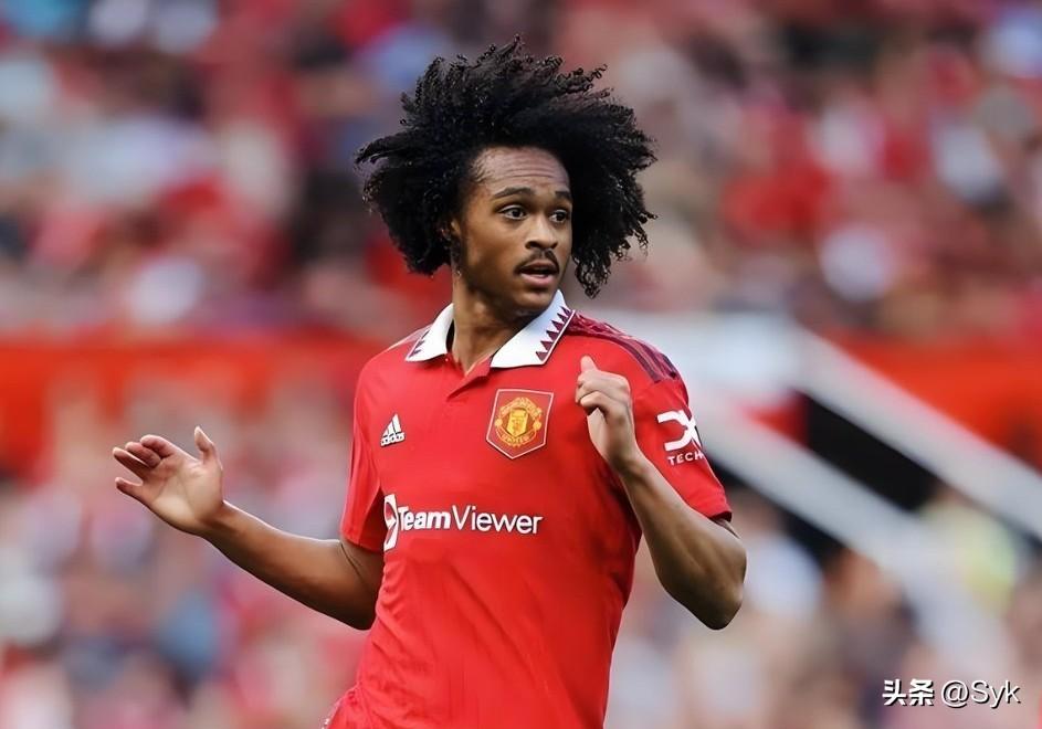 国足小心！500万欧华裔前锋来了，他一直想为中国踢球！
 
今天下午2点，国足对