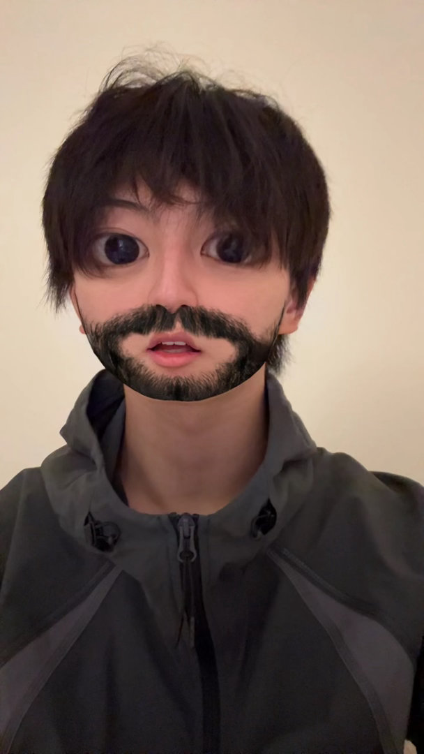 可是这套真的很帅 我需要一组素颜自拍 