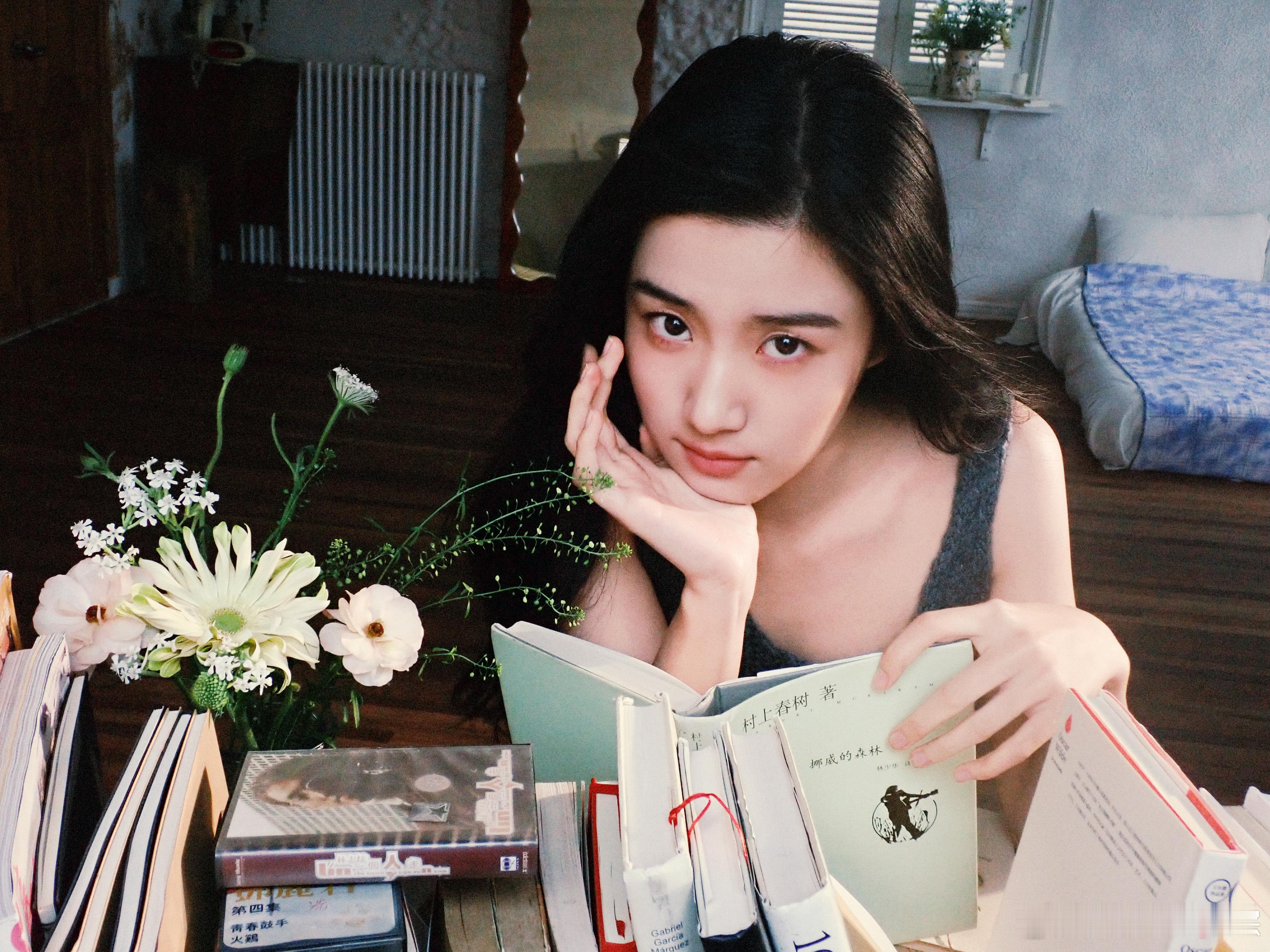 #重生之我是江浙沪独女#卢昱晓这家庭真的太牛了，有着五彩缤纷的童年时光，家人注重