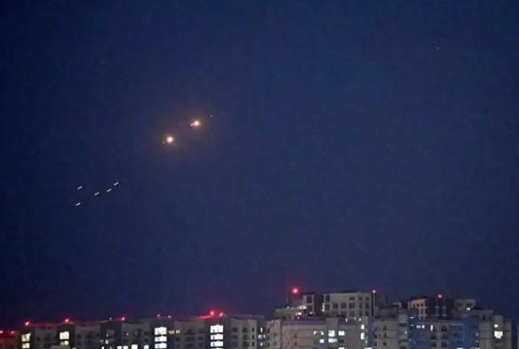 中国能抗住无人机进攻吗？ 这星球上真能抗住无人机进攻的恐怕就是中国了。为什么？ 