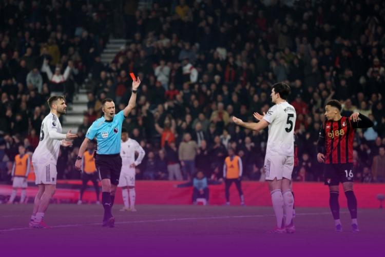 曼联紧急刹车，后面追尾一片！

英超第31轮的比赛可谓是精彩异常，曼联在最近这段