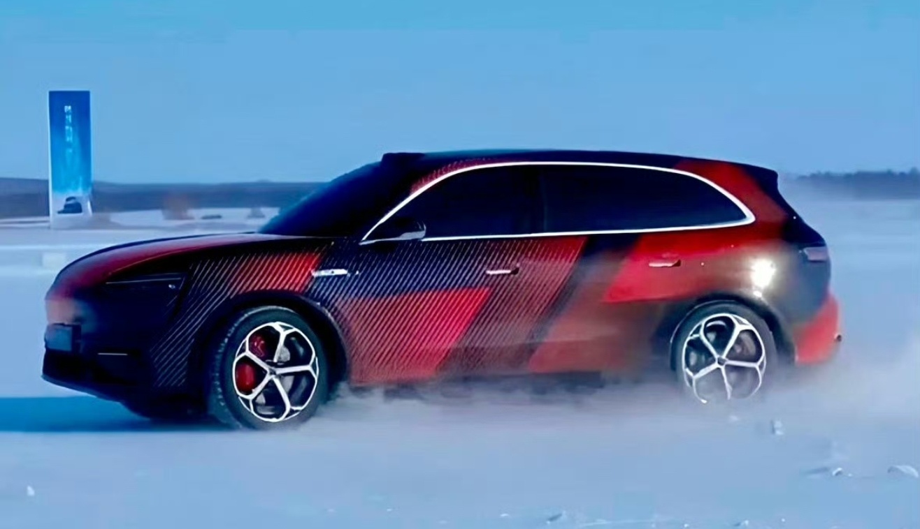 今天问界 M6 的冬测视频在黑龙江五大连池刷屏了。车型定位上，M6 填补了问界 