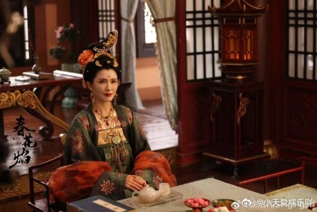 徐洁儿是拿了初代大女主剧本吧谁看了不佩服！当年的沈曼青，现在乘风舞台再发光，马拉