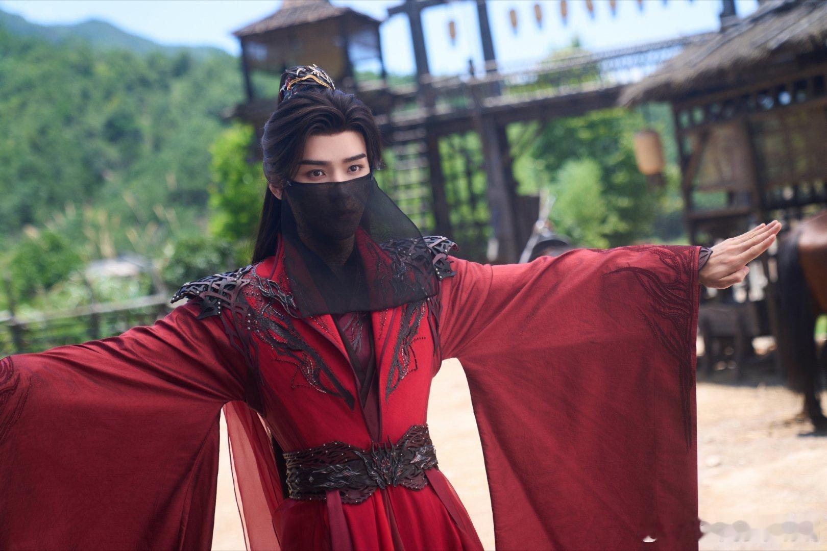 苏暮雨原生家庭苏暮雨的原生家庭太惨了，本来是个被父母宠爱长大的少城主，到现在只能