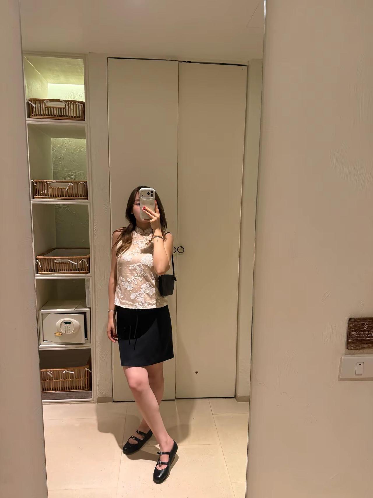 幸福就像猫追自己的尾巴。清迈女孩 新中式穿搭