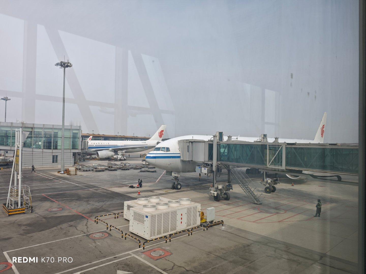 国航波音777-300ER北京去上海，拍啥保密不让说[闭嘴][闭嘴][闭嘴][闭