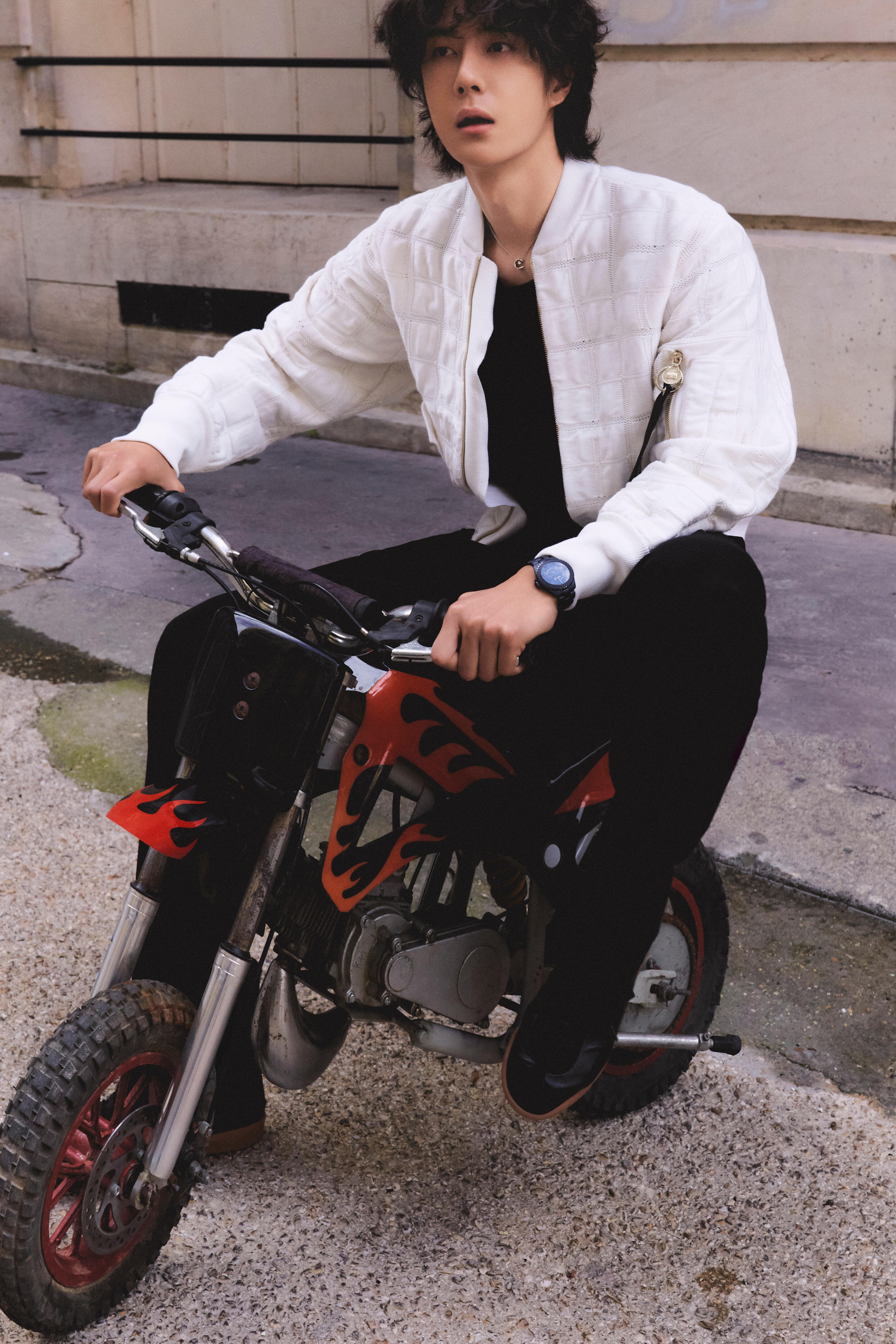 多一张新图[哇][哇][哇][哇] ​​​