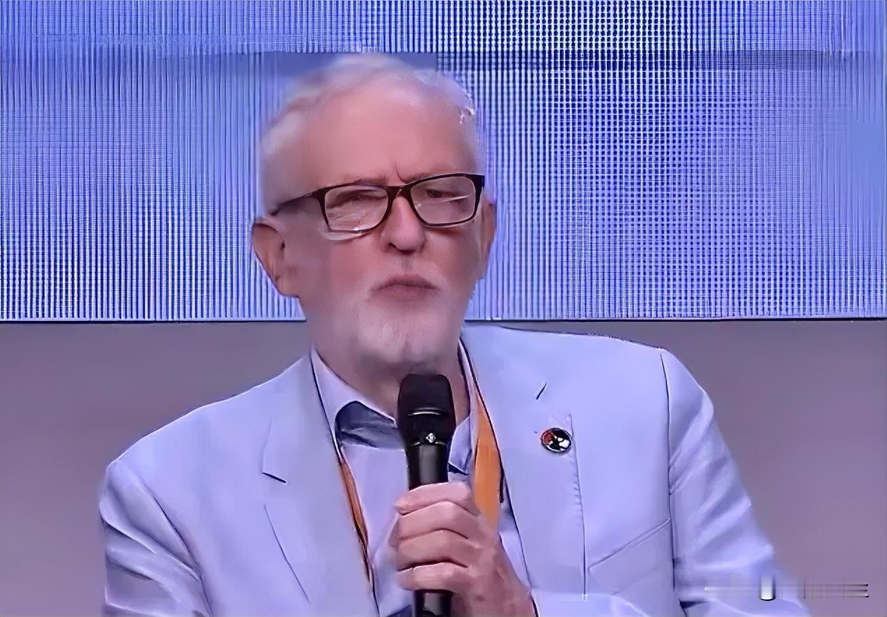 英国前工党领袖科尔宾在布鲁塞尔会议上公开指责英国政府，称其明知以色列存在种族灭绝