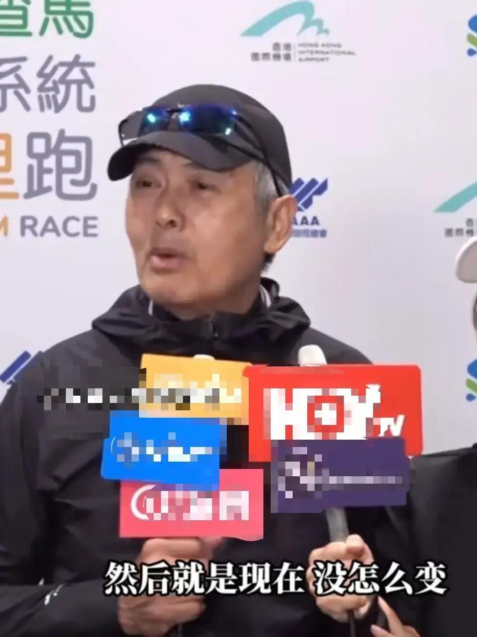 周润发说权志龙变靓女了港媒在一次采访中询问周润发对权志龙的看法。周润发幽默地回应