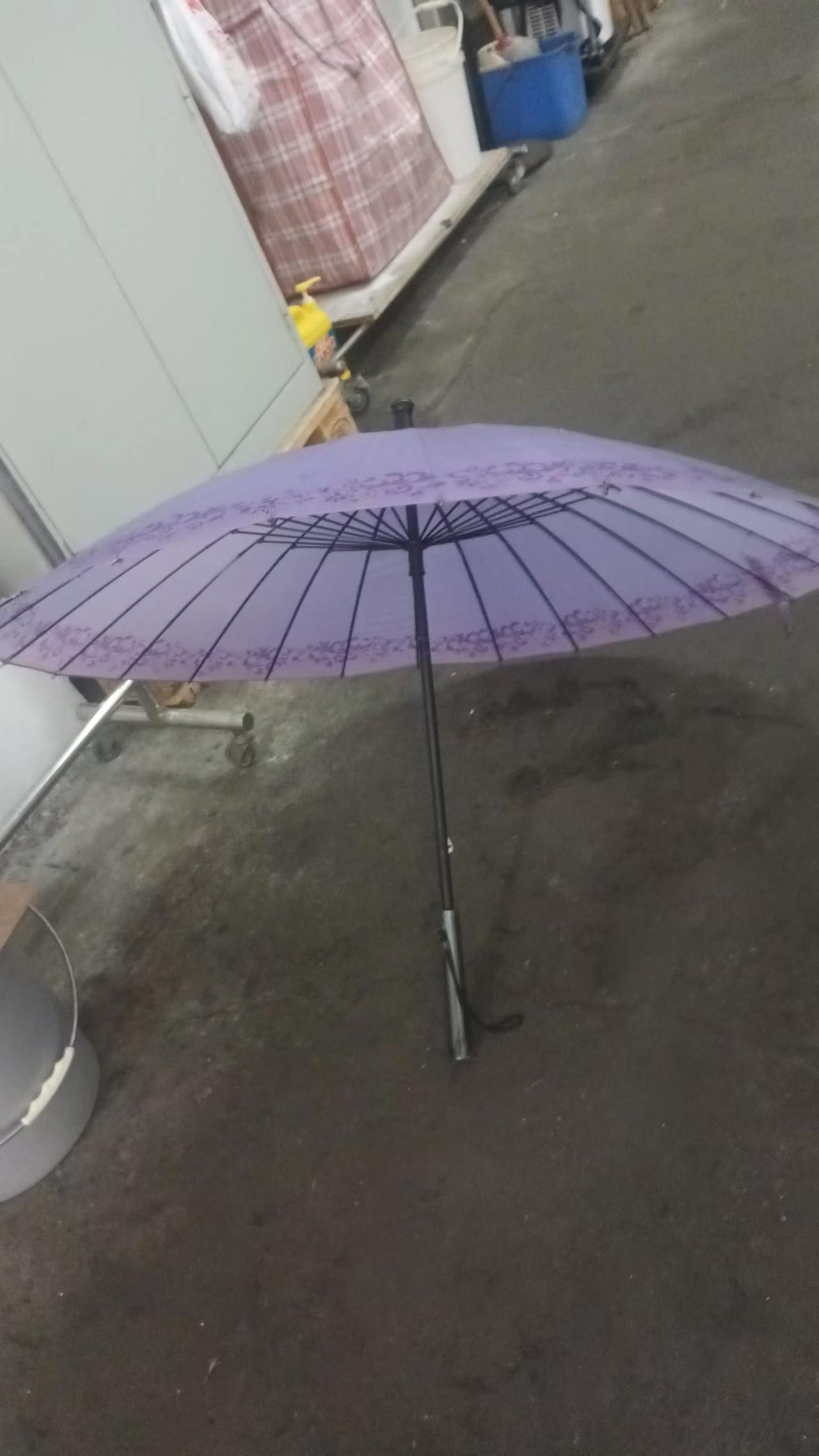 图片、物件、建筑物，年轮更替时代转换，留下的是旧时光的蛛絲馬跡。